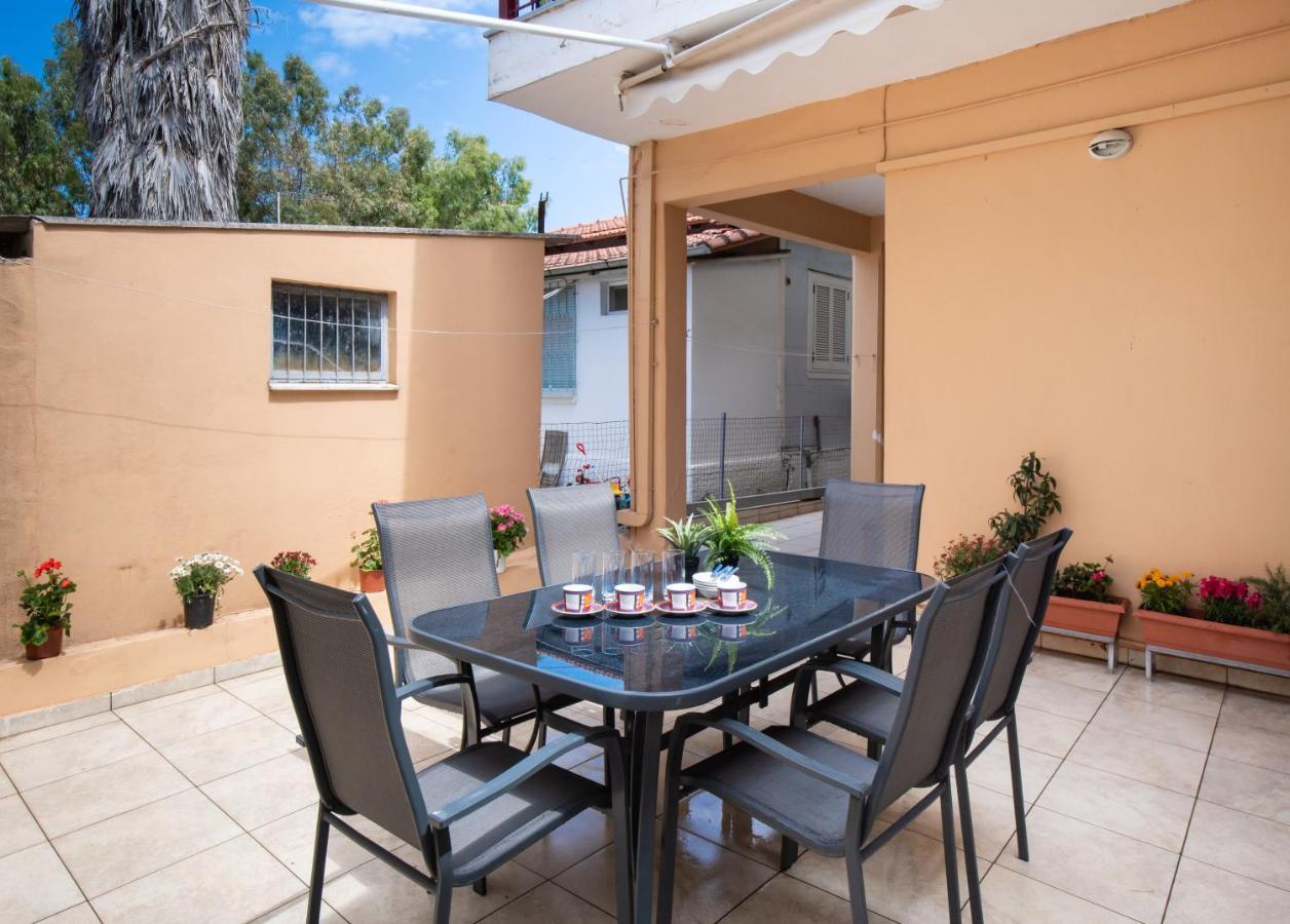 Voulgaris City Apartments By Imagine Lefkada Bagian luar foto