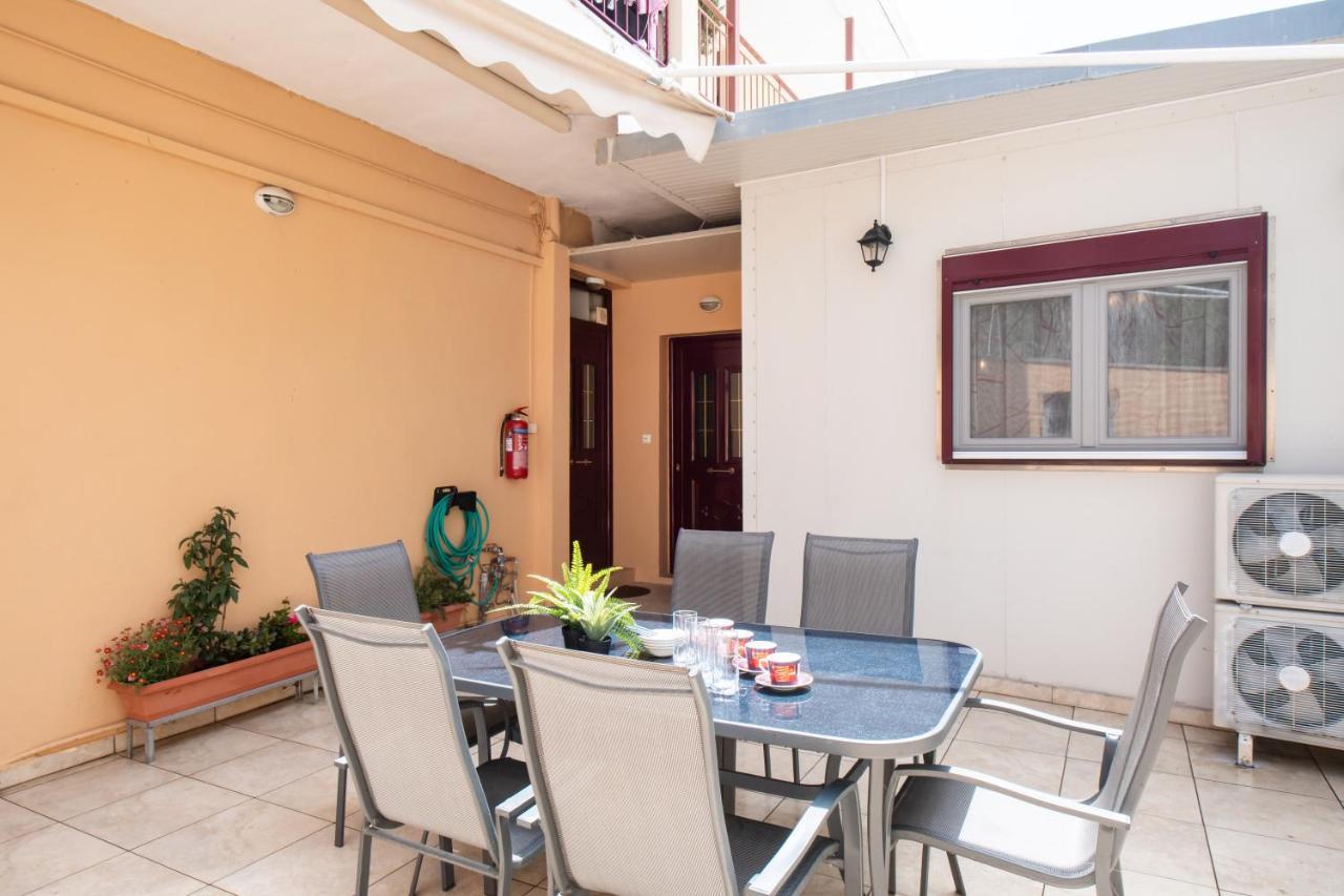 Voulgaris City Apartments By Imagine Lefkada Bagian luar foto